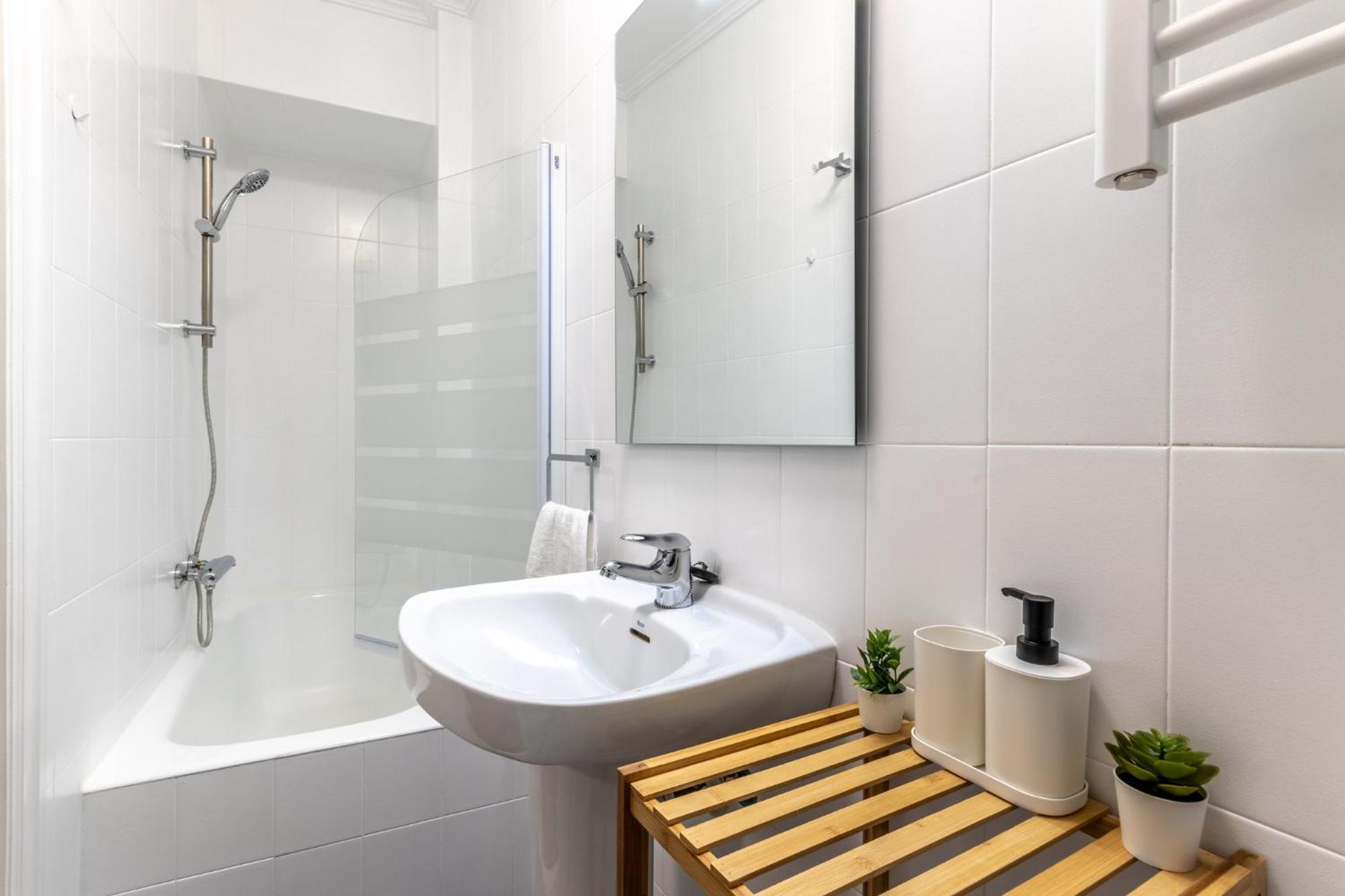 1 Parada Al Casco Viejo, 1 Min En Metro - Santutxu Apartment Bilbao